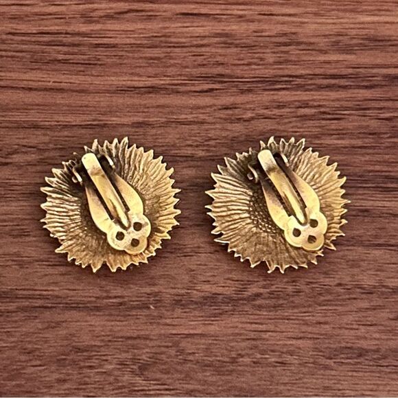Vintage Sunflower Clip On Earrings - Picture 2 of 3